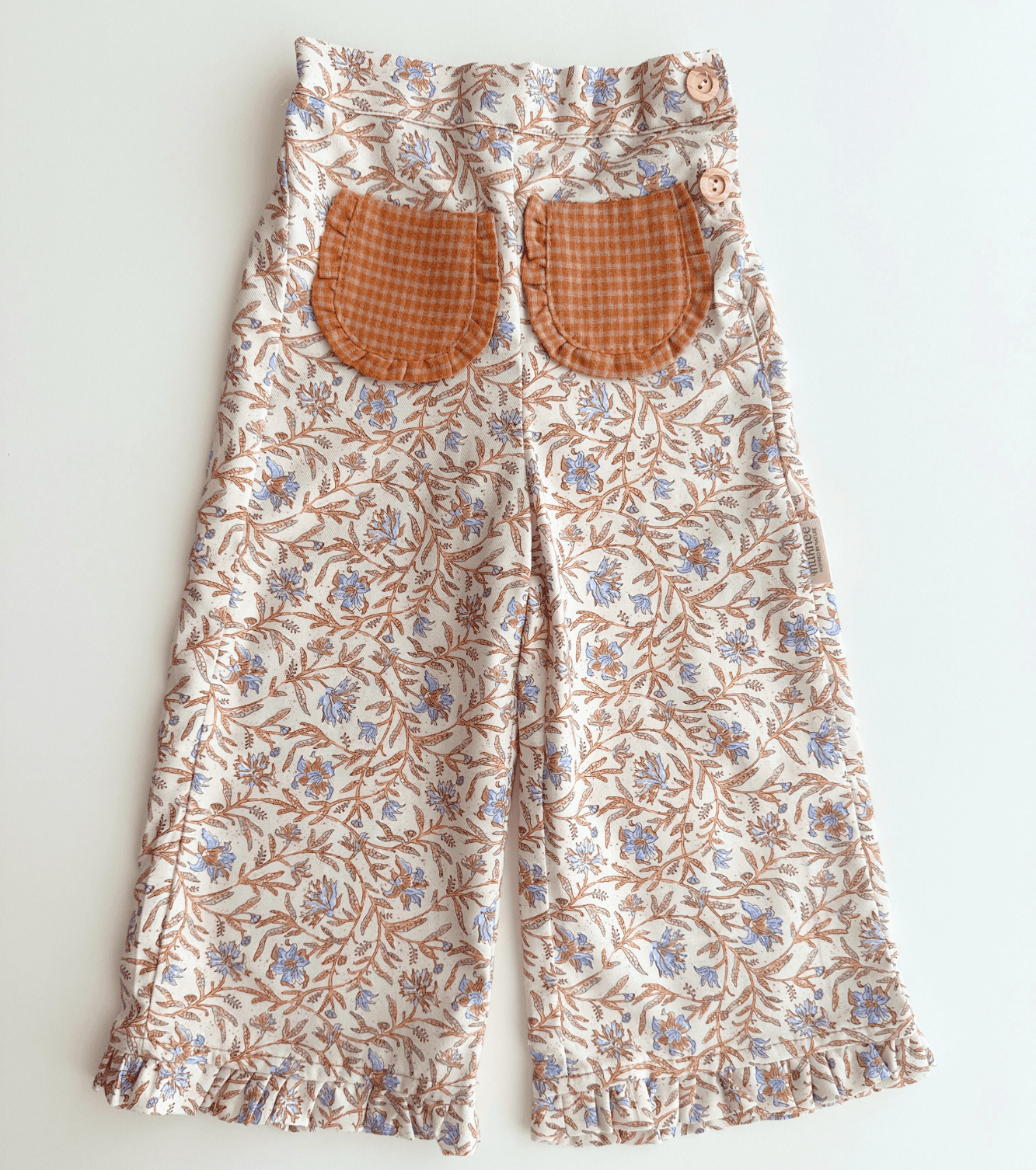 Ruffled pants | Santillana | Stripes and Flowers