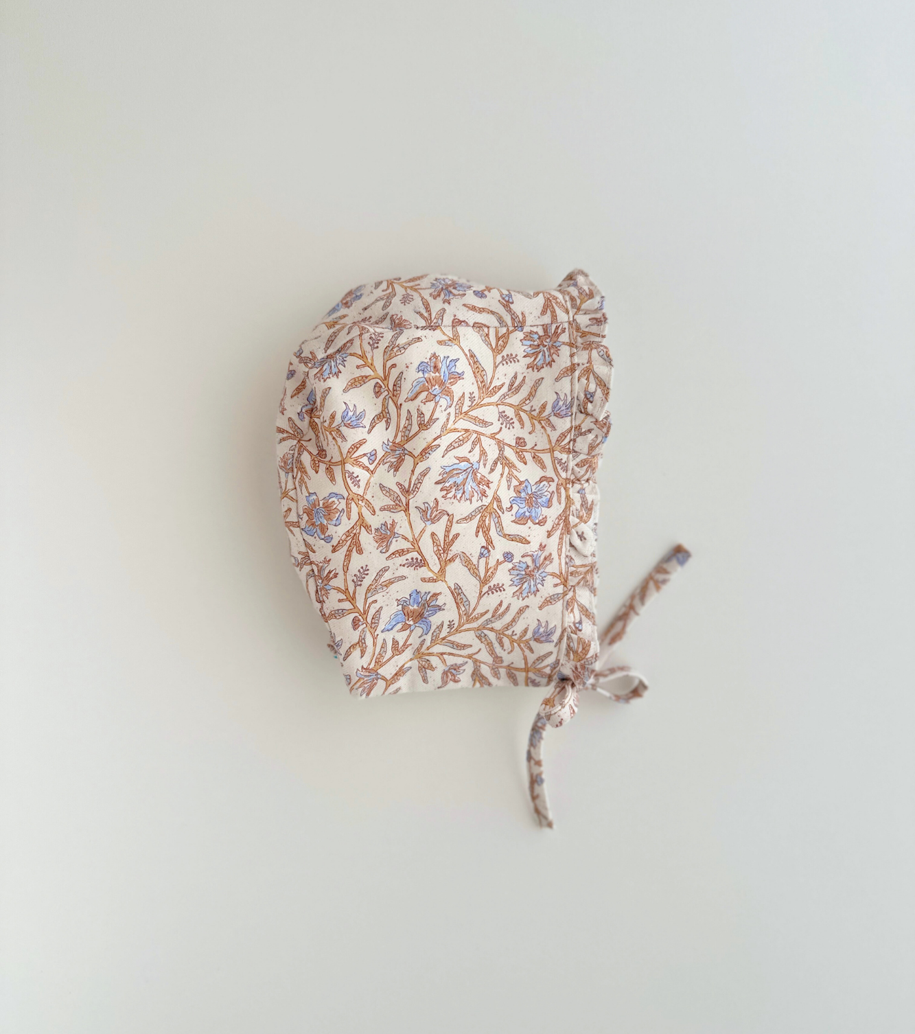Organic cotton viyella bonnet | Cinnamon | Cinnamon Vichy