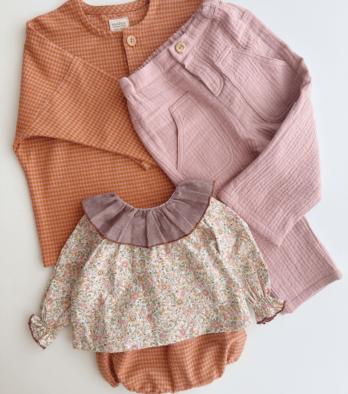 Ruffled pants | Santillana | Stripes and Flowers
