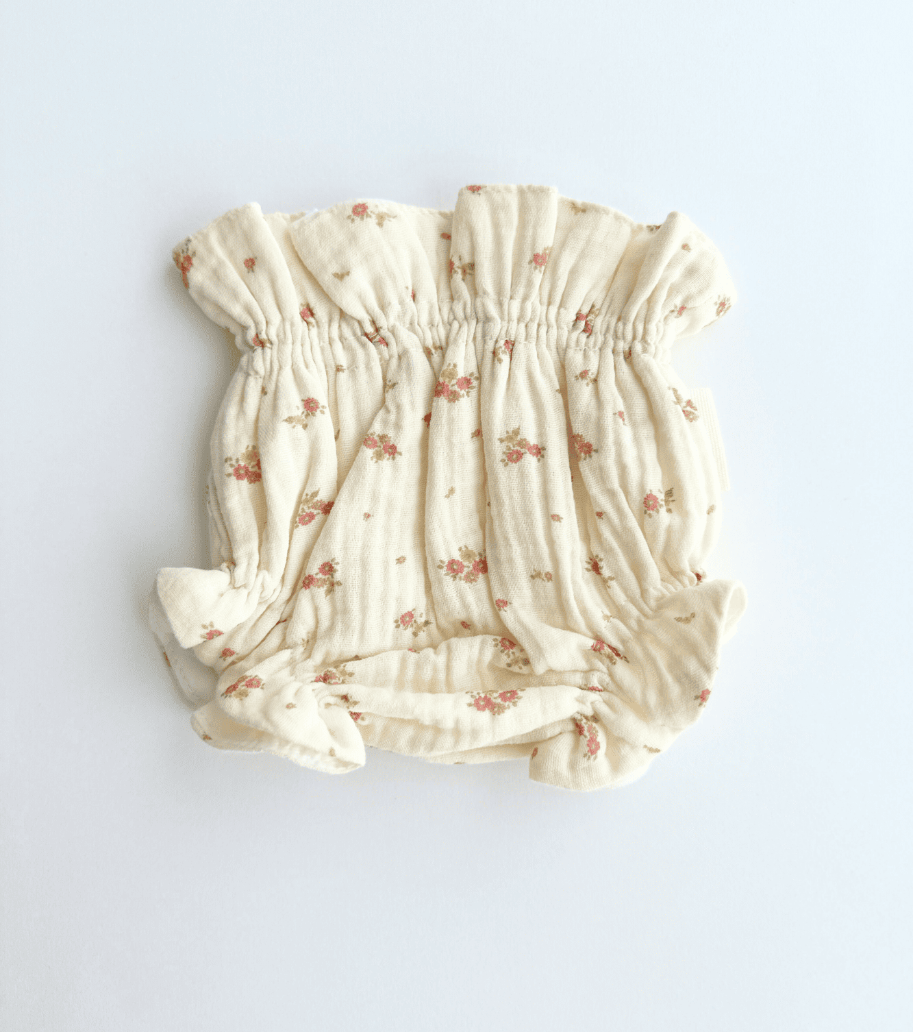 Conjunto blusa y culetín | Bruma | Mini flores rosas