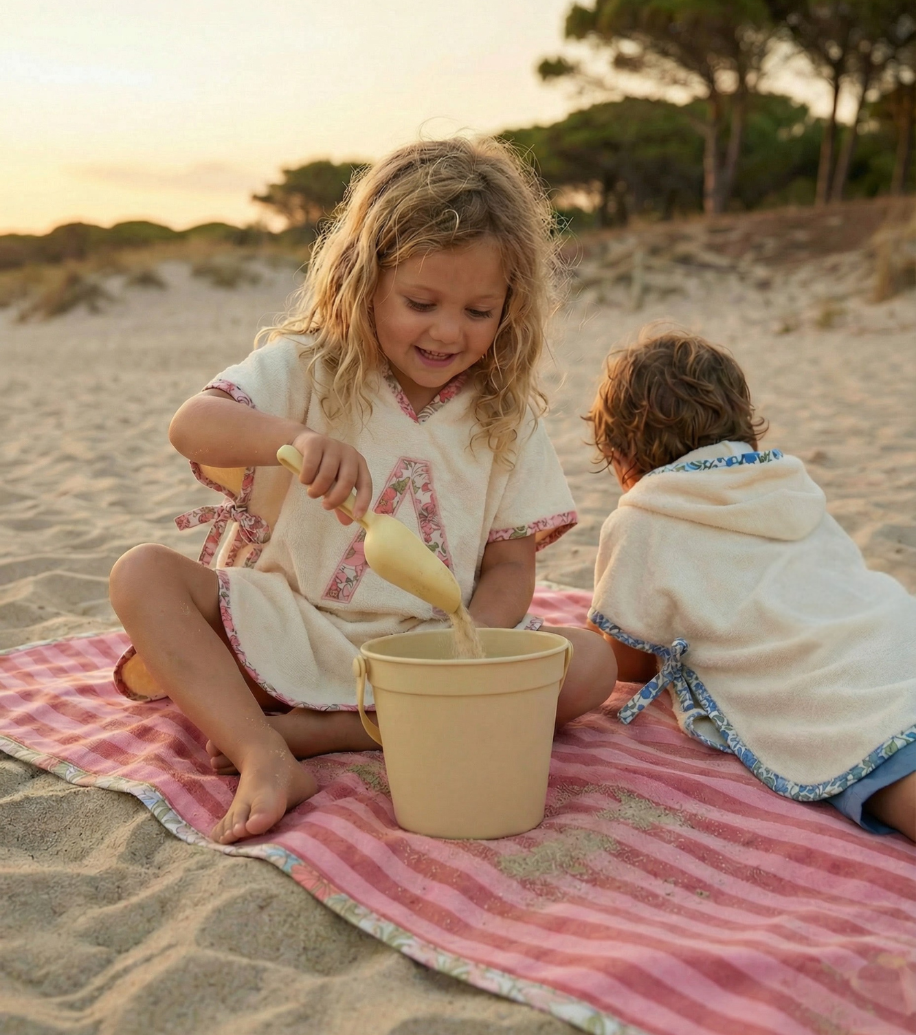 Poncho toalla Personalizado | Buganvilla | Flores rosa