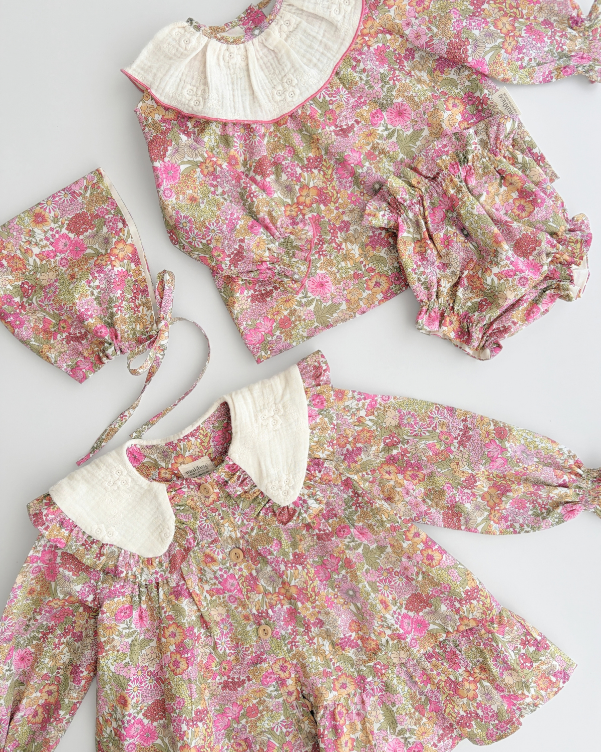 Baby ruffled collar blouse | Hazelnut | Flowers