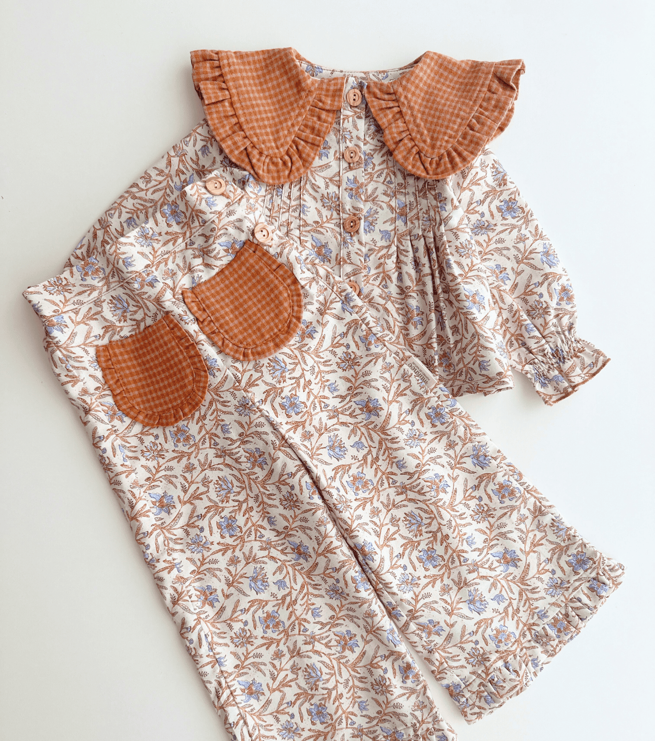 Blouse with gathers | Santillana | Stripes and Flowers