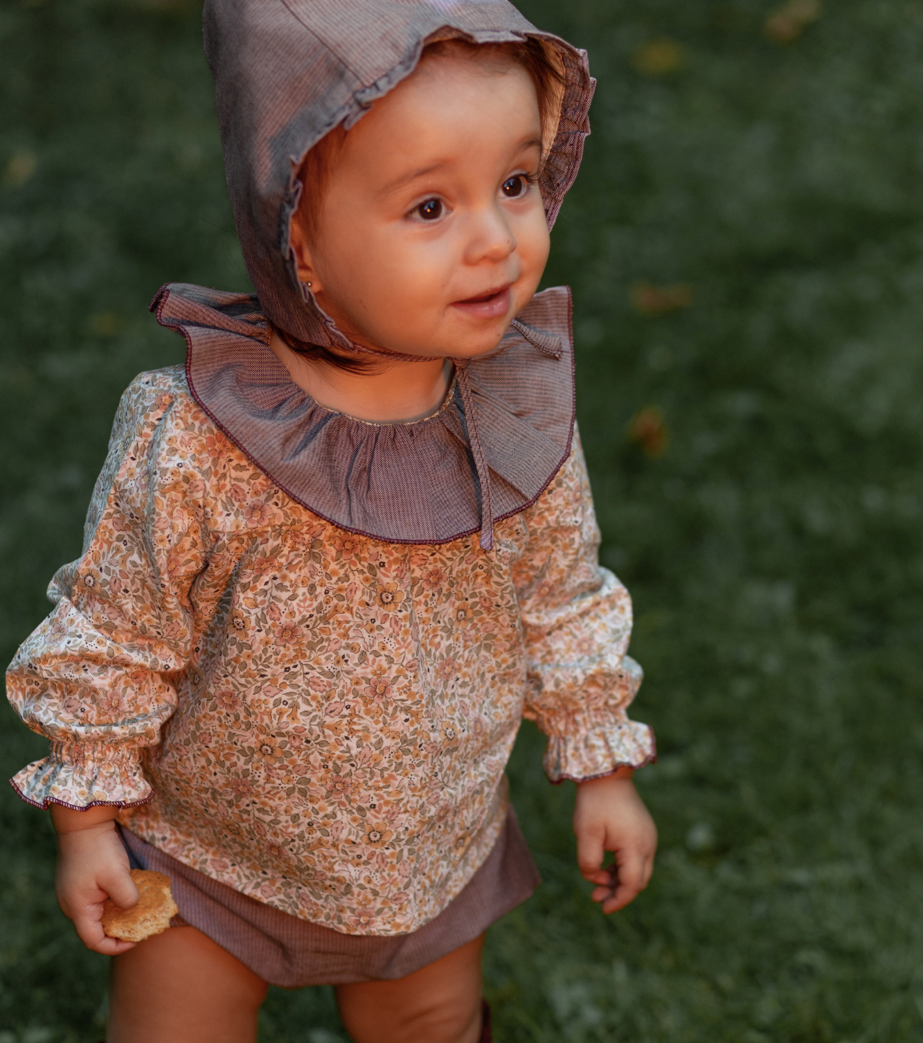 Blusa volantes bebé | Savia | Flores y Rayas Burdeos