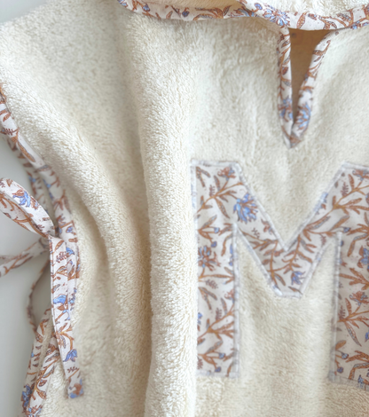 Poncho toalla Personalizado| Raíz | Flores ocre y azul