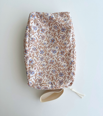 Neceser de algodón orgánico | Raíz | Flores ocre y azul