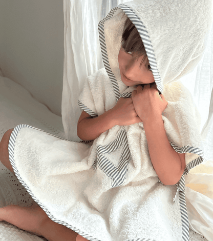 Poncho toalla Personalizado| Balmaseda | Denim Rayas