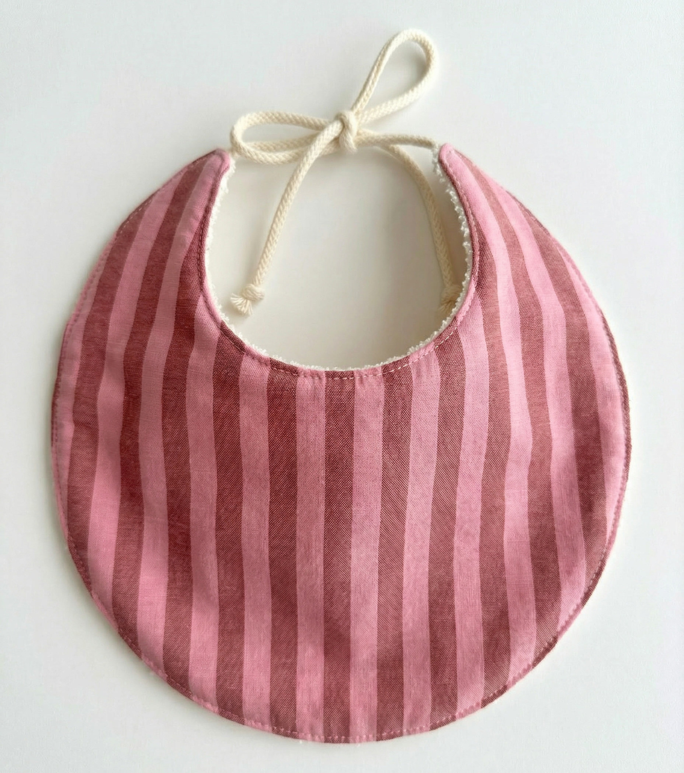 Bavoir rond en coton bio | Marée | Rayures roses