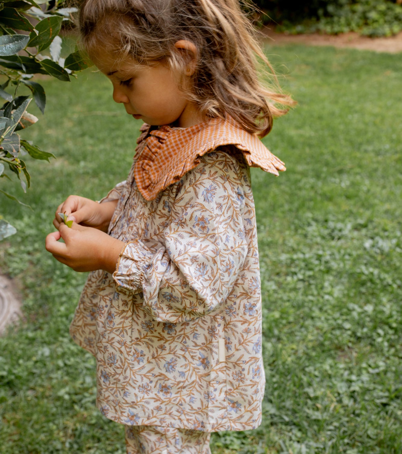 Blouse with gathers | Santillana | Stripes and Flowers