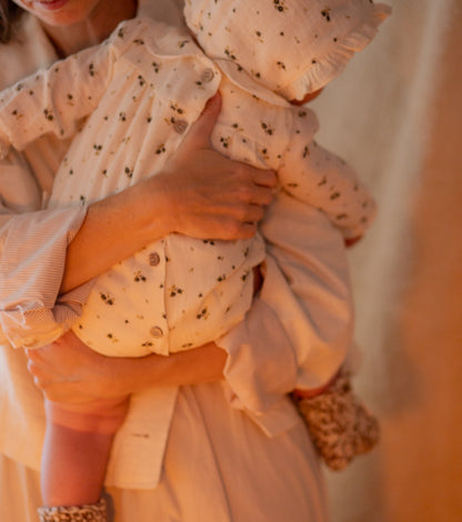 Ranita jaretas cuello bebé | Bruma | Mini flor ceniza