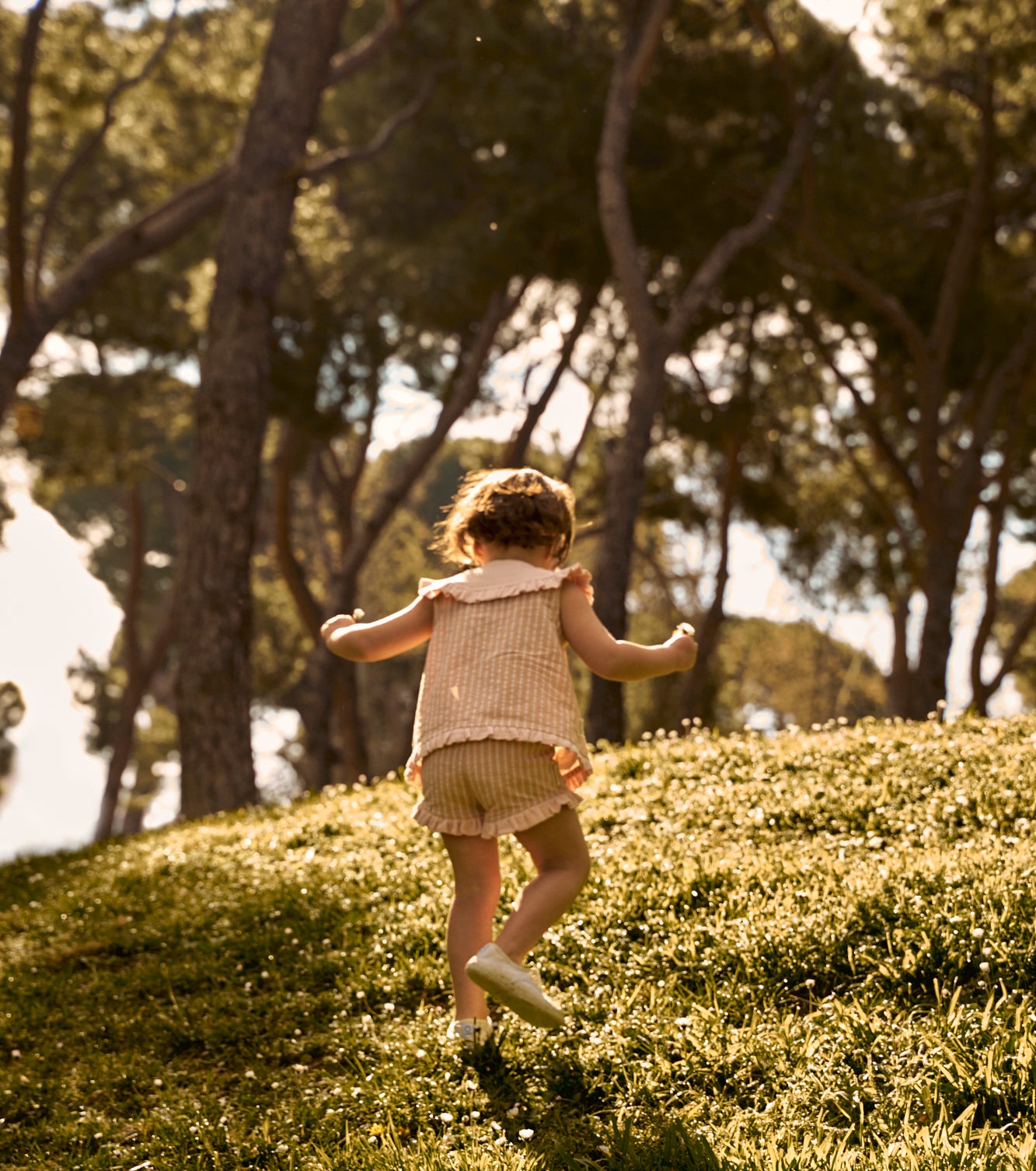 Organic cotton muslin shorts | Pomegranate | Flowers