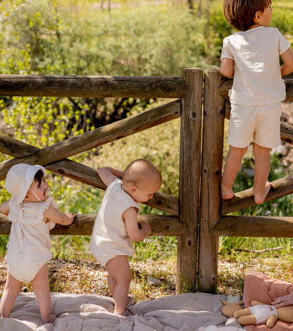 Organic cotton muslin ruffle romper | Calendula | Vichy