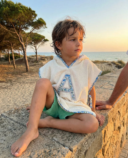 Poncho toalla Personalizado | Nomeolvides | Flores azul